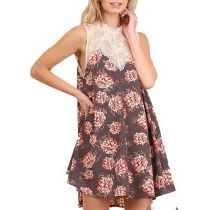 Umgee floral swing dress with lace